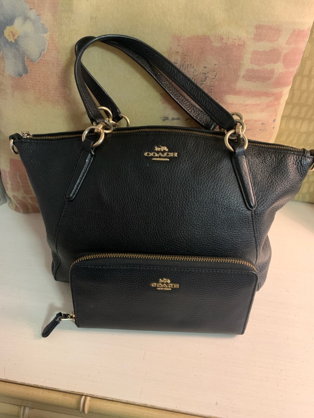 Coach Kelsey Satchel Crossbody Pebbled Leather Shoulder Bag with Gold Hardware - Picture 11 of 11